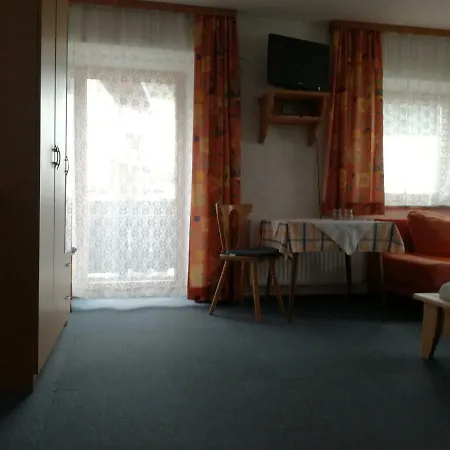 Nocleg ze śniadaniem Haus Gertrud Haas Lermoos