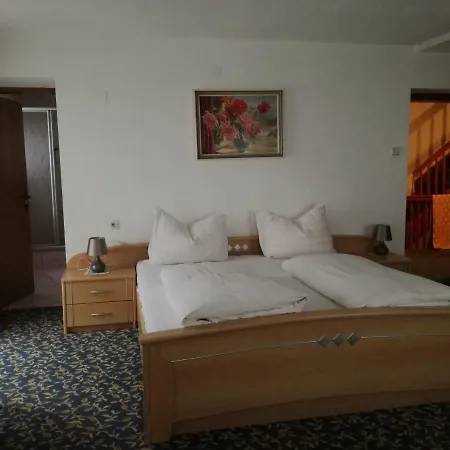 Haus Gertrud Haas Nocleg ze śniadaniem Lermoos
